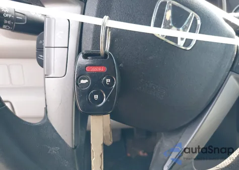 2013 Honda Pilot Lx z USA, uszkodzony, nr VIN 5FNYF4H2XDB033576